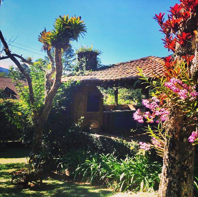 Pinheiros Do Rocio Hotel Petropolis  Exterior photo